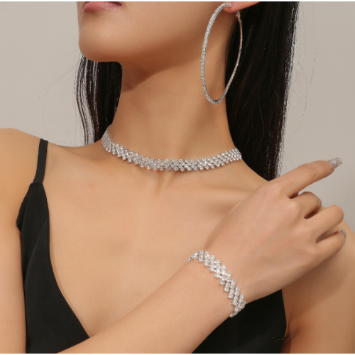 Women's Silver Color Fashion Wedding Jewelry Luxury Crystal Pearl Necklace/Earrings/Bracelet Ladies Jewelry Sets for Bridal