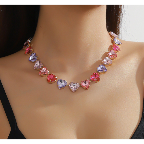 New Shiny Multicolor Heart Necklace Ladies Exquisite Clavicle Chain Necklace Jewelry for Ladies Gift