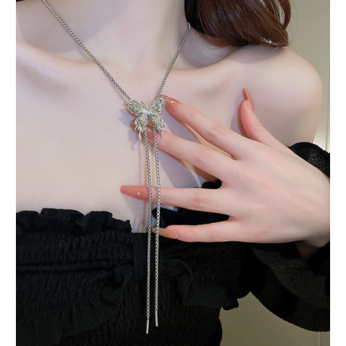 New Silver Pearl Butterfly Necklace Ladies Exquisite Clavicle Chain Necklace Jewelry for Ladies Gift