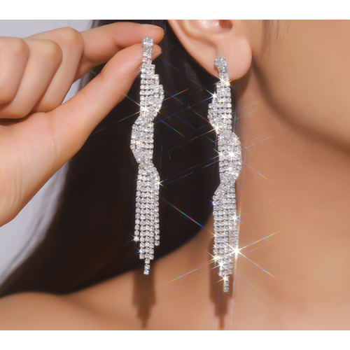 Sparkling Silver Women's Cubic Zirconia Heart Stud Earrings Gorgeous Female Wedding Party Fashion Ear Piercing Accessories New Jewelry