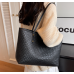 New Black Fashion Casual Lingge Embroidered Scarf One Shoulder Small Square Bag Shoulder Strap Letter Printing Cross Body Women's Bag