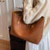 New Brown Fashion Casual Lingge Embroidered Scarf One Shoulder Small Square Bag Shoulder Strap Letter Printing Cross Body Women's Bag