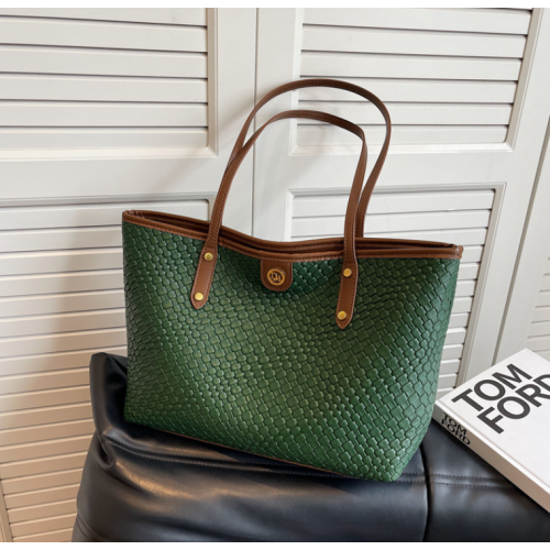 New Green Fashion Casual Lingge Embroidered Scarf One Shoulder Small Square Bag Shoulder Strap Letter Printing Cross Body Women's Bag