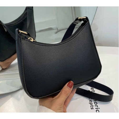 Black Retro Solid Color PU Leather Shoulder Underarm Bag Women's Fashion Handbags Casual Hobos Purses and Handbag Ladies Hand Bags