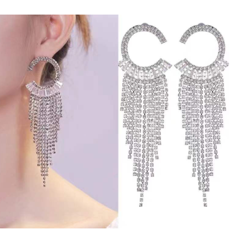 Sparkling Silver Women's Cubic Zirconia Stud Earrings Gorgeous Female Wedding Party Fashion Ear Piercing Accessories New Jewelry