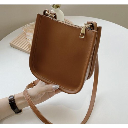 Brown PU Leather Fashion Design Crossbody Bags For Women Summer Travel Shoulder Bags Large Capacity Handbags and Purse Armpit Hobo Bag Brown PU Leather Fashion Design Crossbody Bags For Women Summer Travel Shoulder Bags Large Capacity Handbags and Purse Armpit Hobo Bag